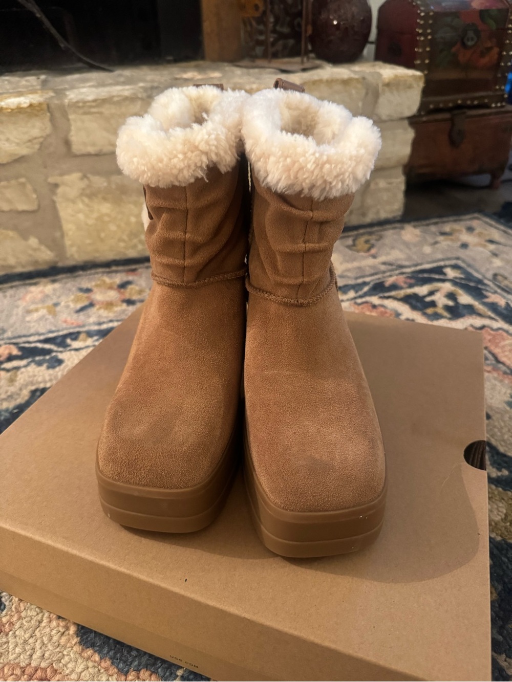 UGG Moxy Chestnut Shearling-Trim Platform Ankle Boots Size 9 NEW - Picture 4 of 6